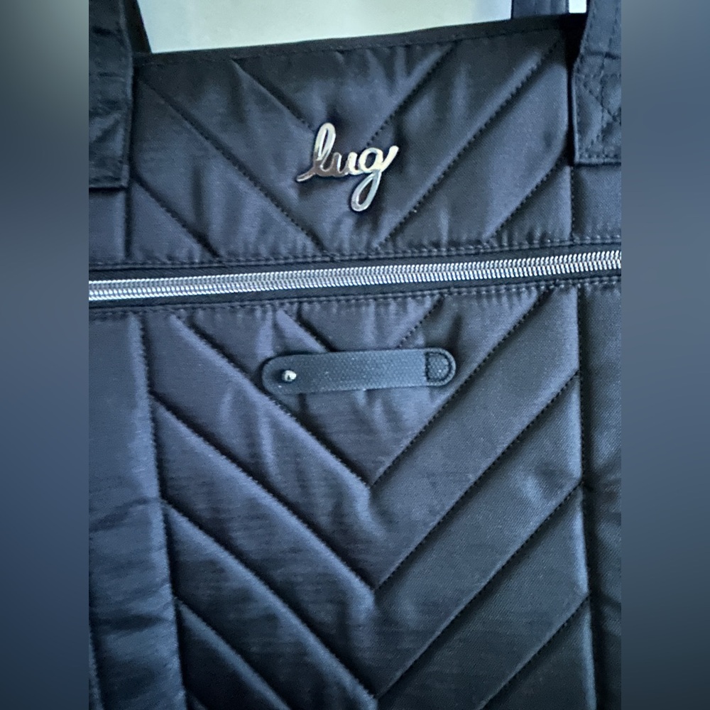 LUG PADDLE CARRY ALL TOTE BLACK NWT - Picture 2 of 9